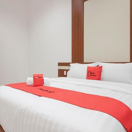 Reddoorz Premium @ Setiabudi Medan Sunggal Экстерьер фото