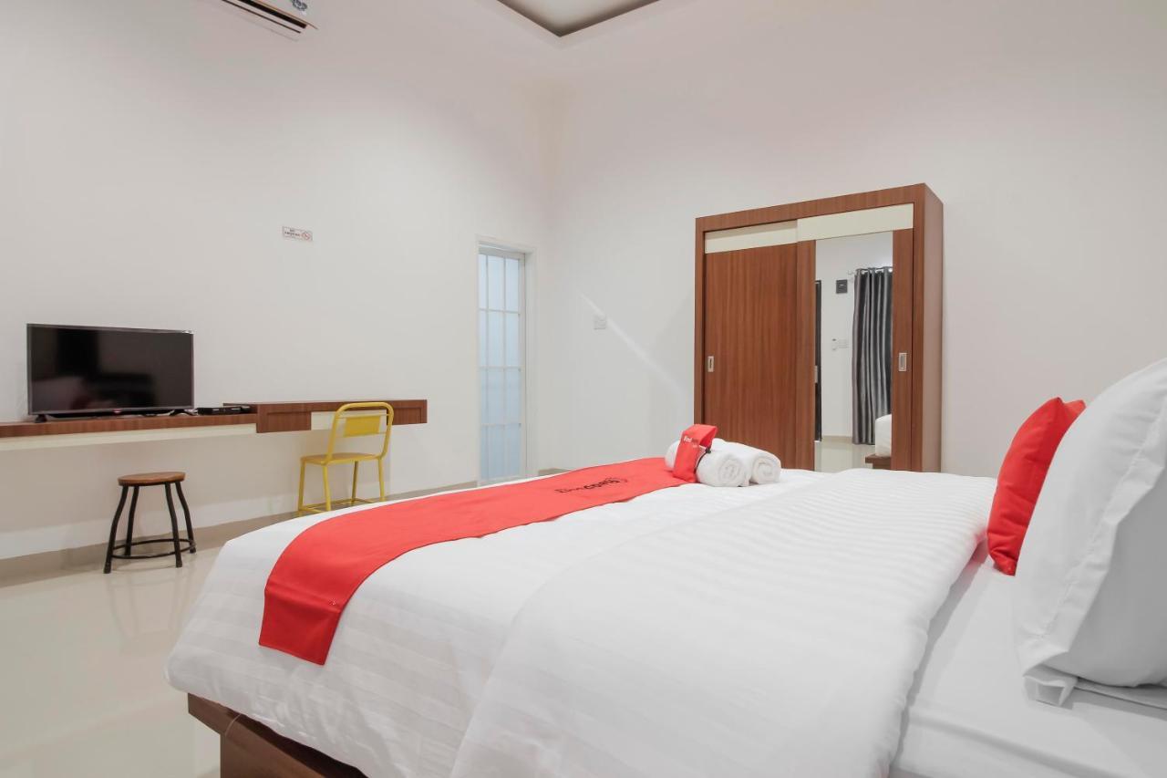Reddoorz Premium @ Setiabudi Medan Sunggal Экстерьер фото